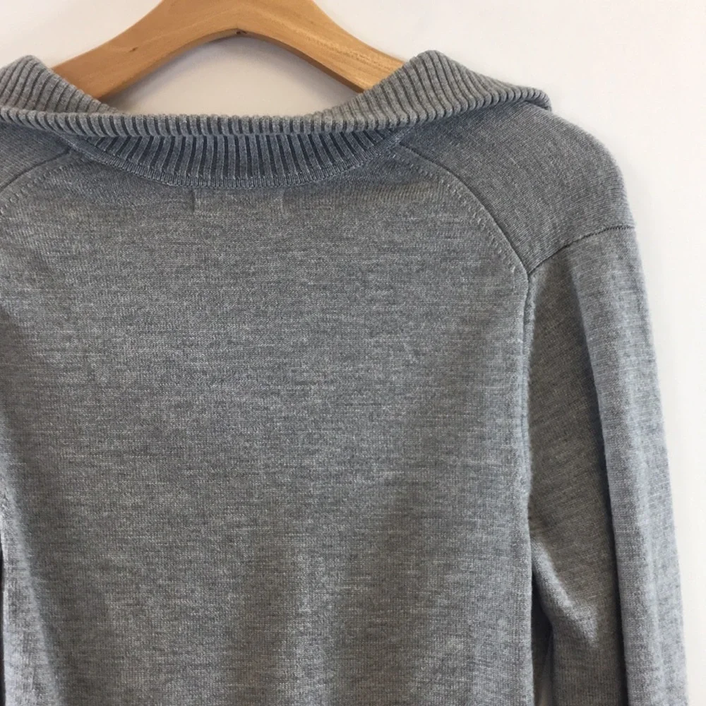 Banana Republic Gray Knit Extra‎ Fine Merino Wool Sweater Mens Medium Preppy